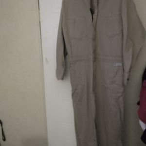 Flame resistant coveralls